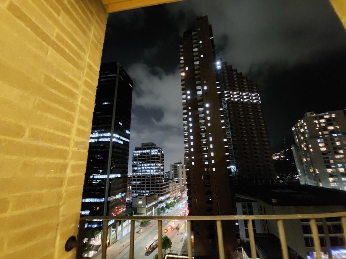 Toscano S Aparta Estudio Hospedaje Amoblado Torre 2 Equilibrium Bogotá Exterior foto
