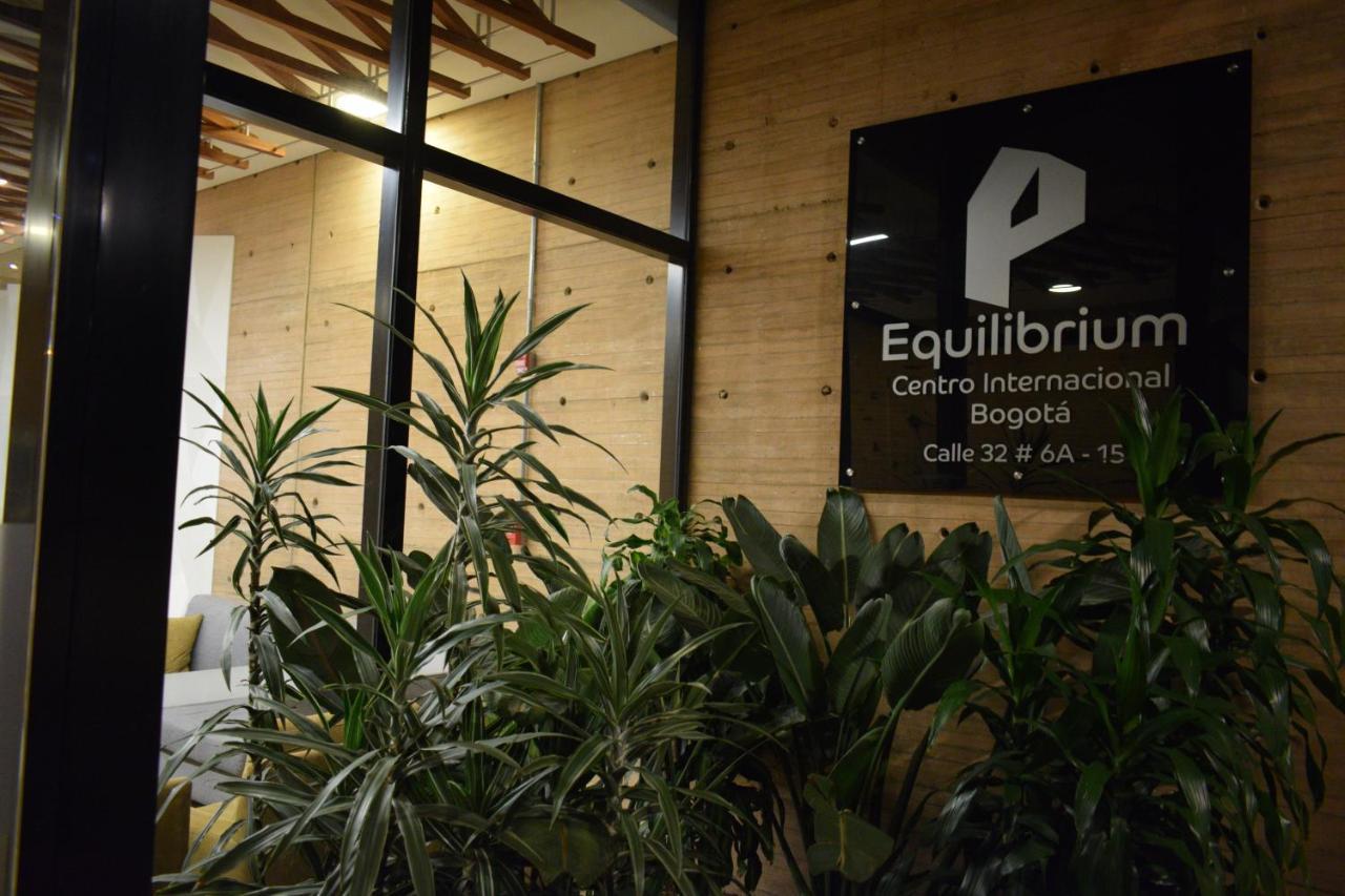 Toscano S Aparta Estudio Hospedaje Amoblado Torre 2 Equilibrium Bogotá Exterior foto